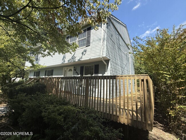 Building Photo - 896 Anderson Rd