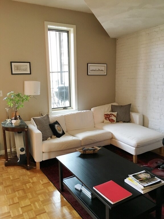 Primary Photo - 675 Tremont St
