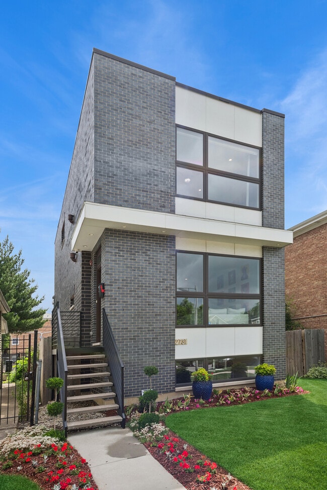 Building Photo - 2731 N 75th Ave