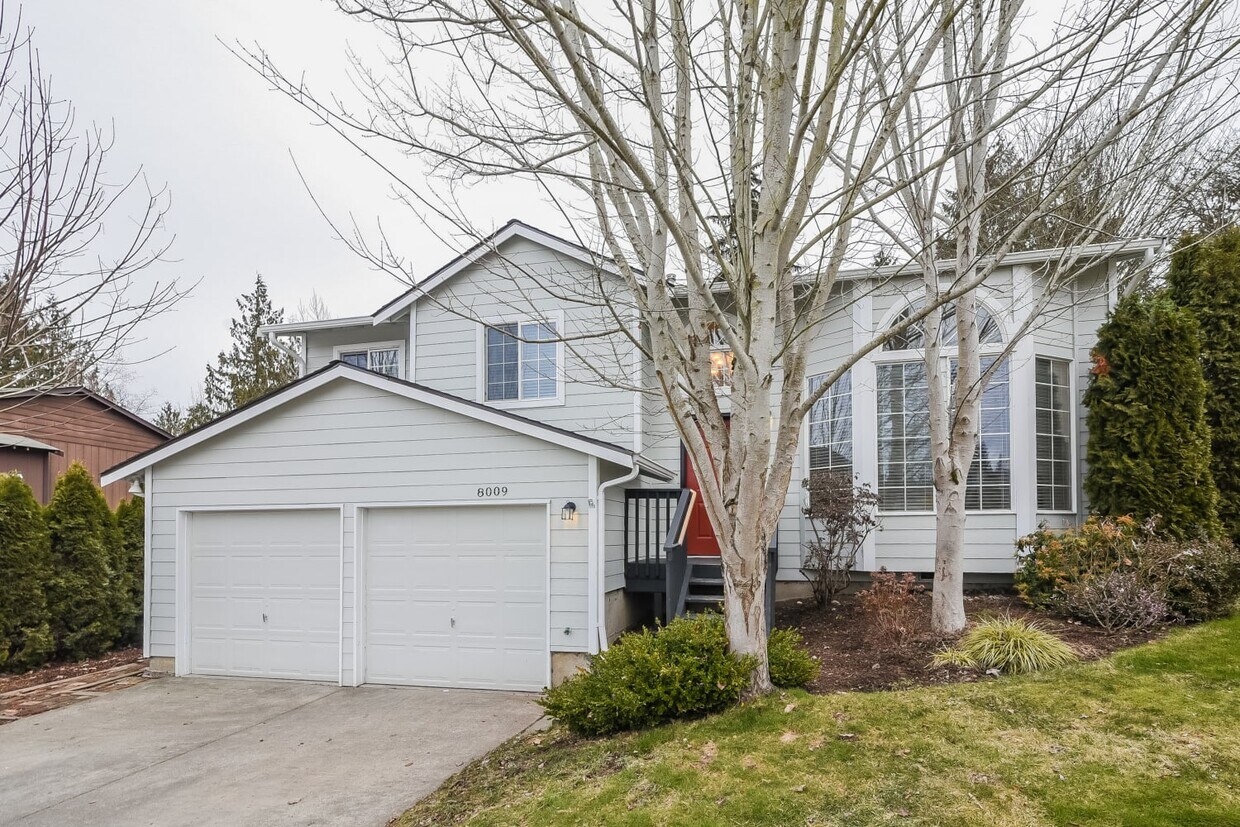 Foto principal - 8009 Crown Ridge Blvd