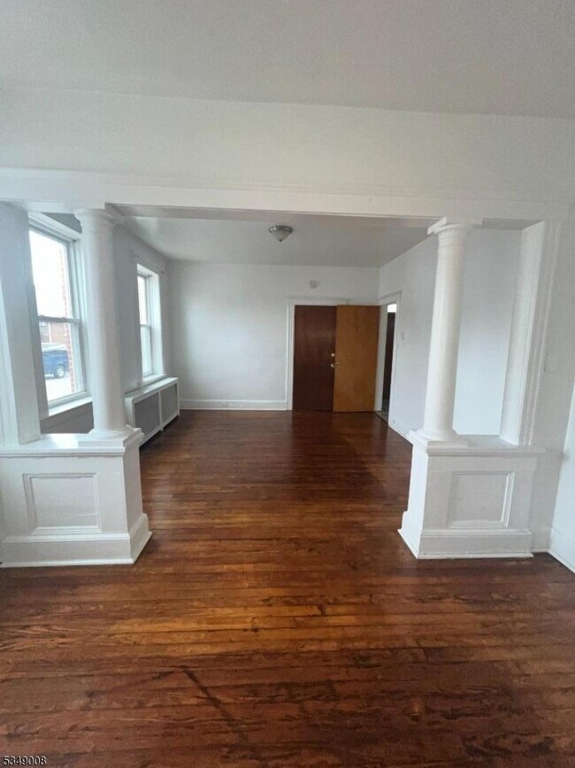Building Photo - 10 Mahar Ave