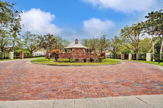 Foto del edificio - 3343 Liberty Square Way