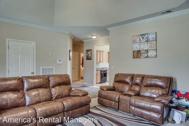 Building Photo - 3 br, 2 bath House - 1259 Easterwood Blvd