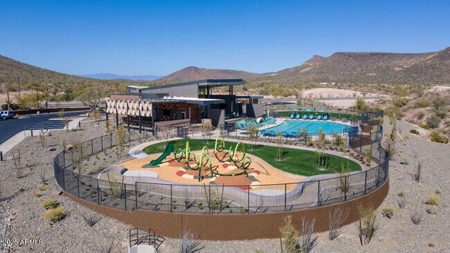 Foto del edificio - Gorgeous !! New home 5 bedroom 4 bathroom 3 car garage EV++ Pool/Spa++ in North Peoria