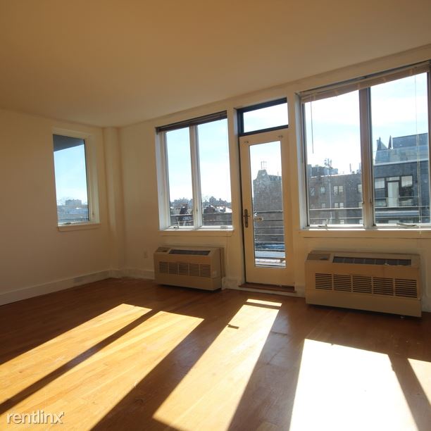 Foto principal - 387 Franklin Ave