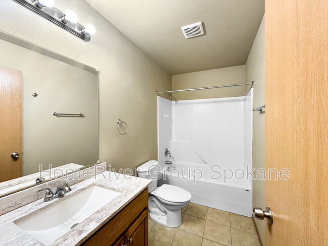 Foto del edificio - 2714 N Fox Rd