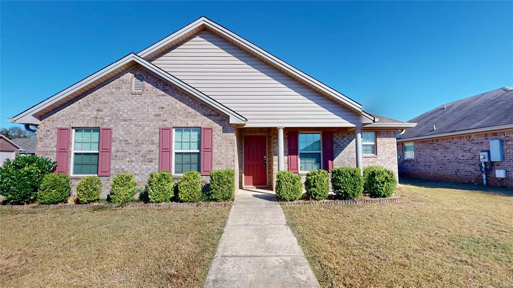 Primary Photo - 1838 Cotton Blossom Way