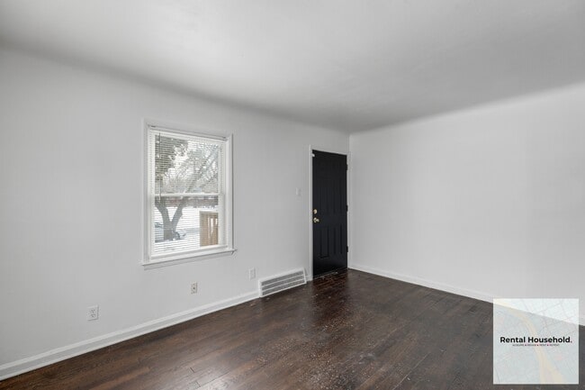 Foto del edificio - 12511 Whitehill St