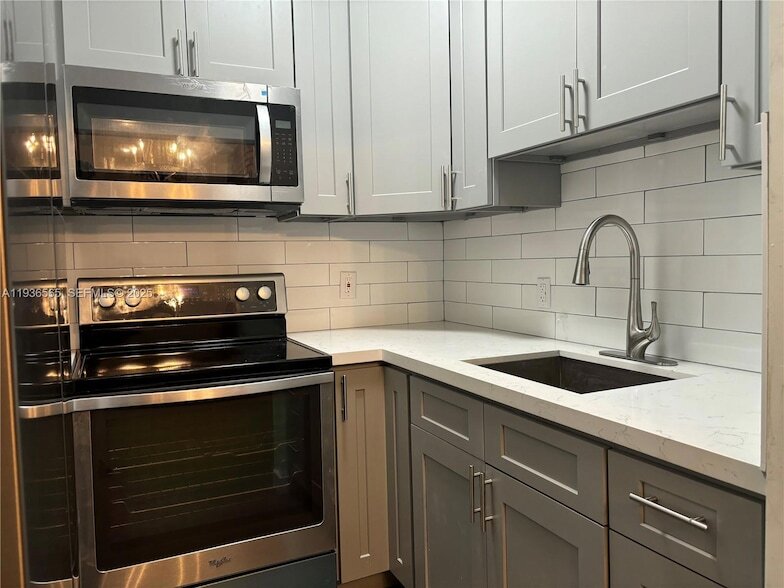 Photo - 15240 NE 8th Avenue Unit B