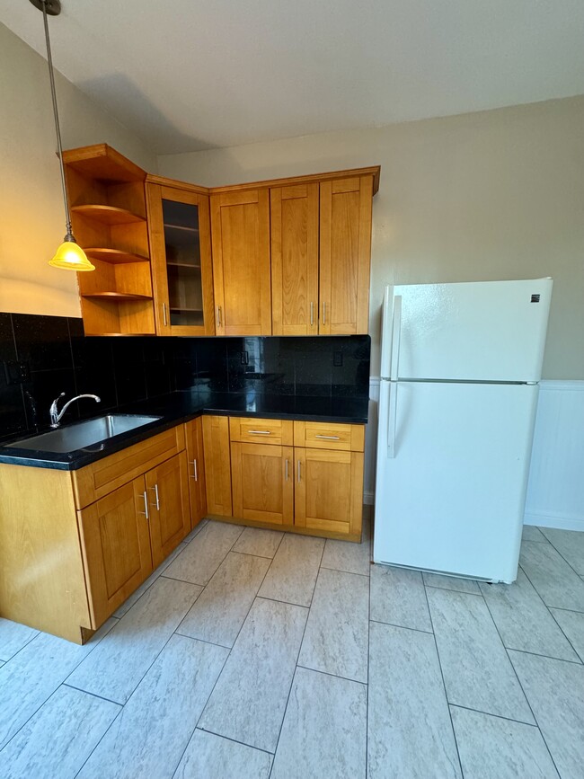 Foto del edificio - 3681 23rd St