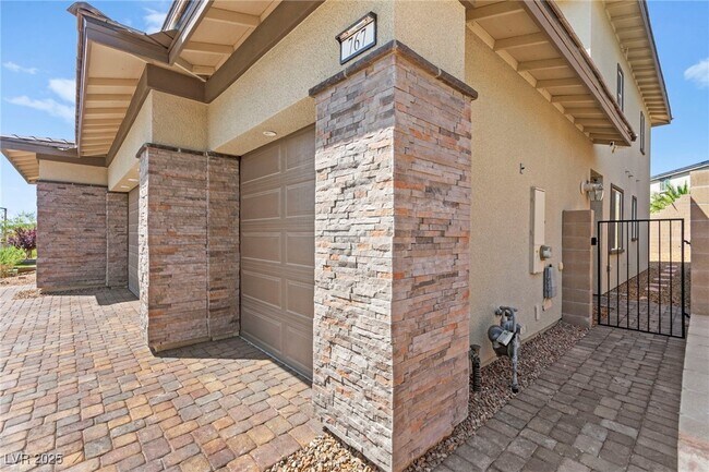 Foto del edificio - 767 Tallgrass St