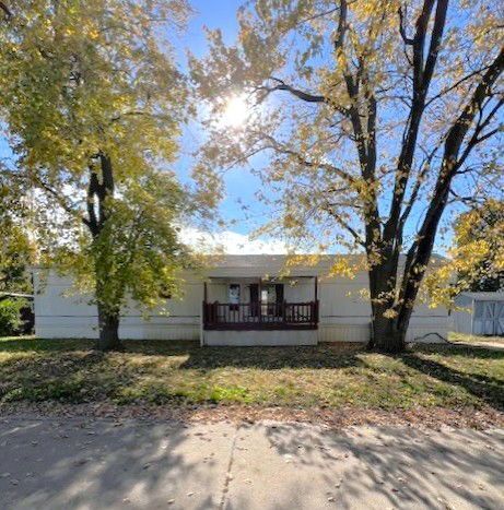 Primary Photo - 435 Parkside Dr