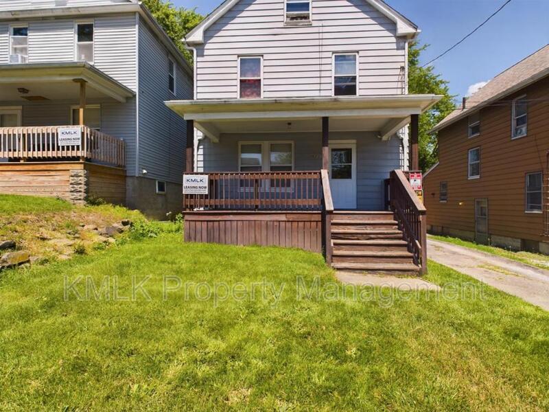 523 Gage St, Akron, OH 44311 Condo for Rent in Akron, OH