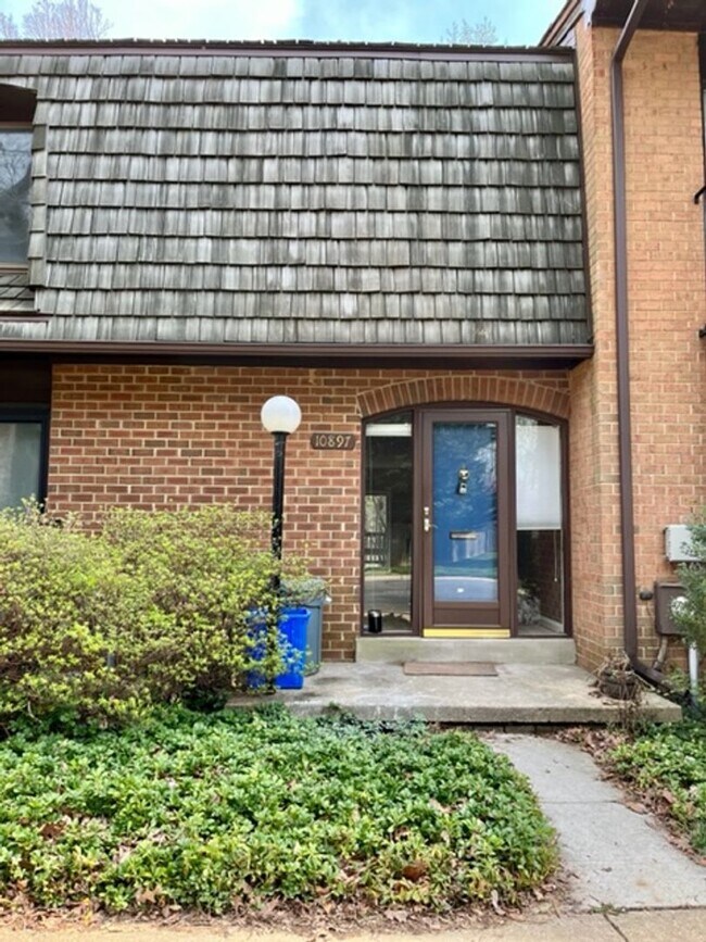 Photo - Excellent Potomac neighborhood! Townhome