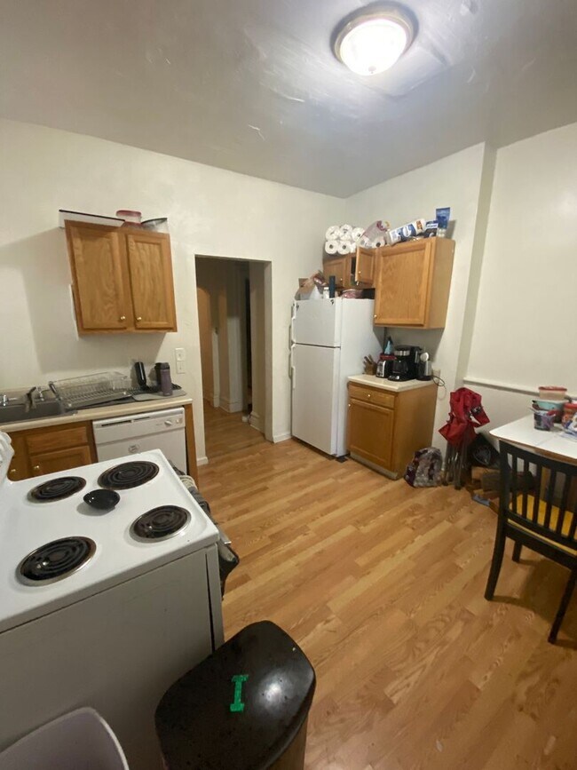 Photo - 3507 Boulevard of the Allies Apartment