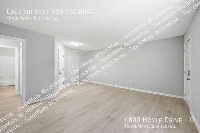 Foto del edificio - 4800 Hoyle Dr