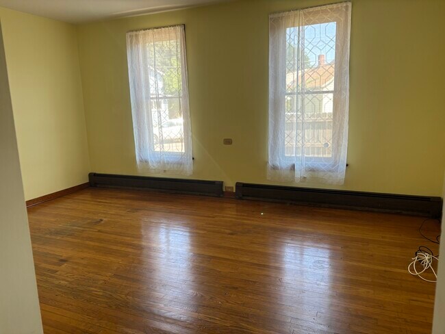 Foto del edificio - 223 W 29th St