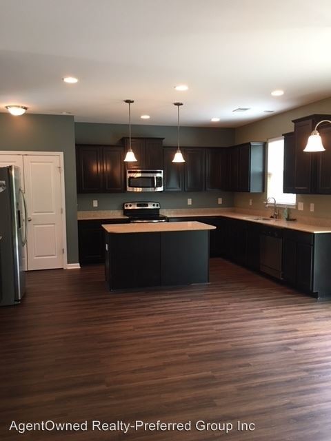 Foto del edificio - 454 Delmont Dr