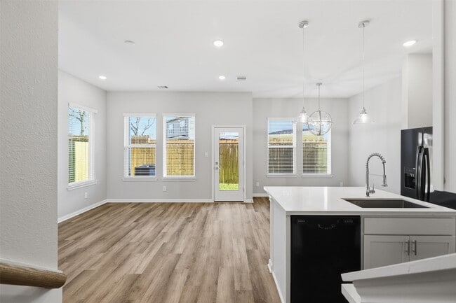 Building Photo - 9906 Clark Cyn Ln