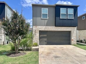 Building Photo - 7310 Travertine Spring Dr