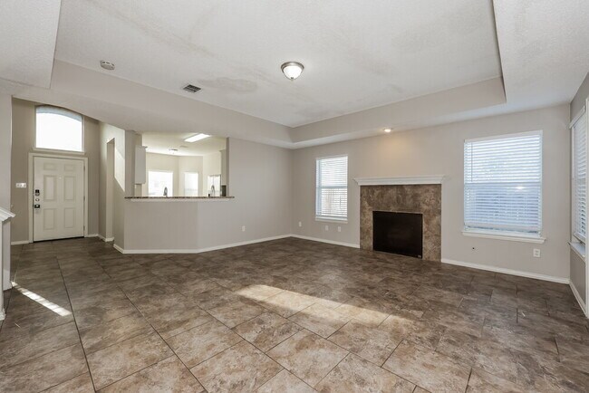Building Photo - 520 Picketts Dr