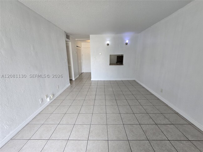 Building Photo - 4550 NW 9th St