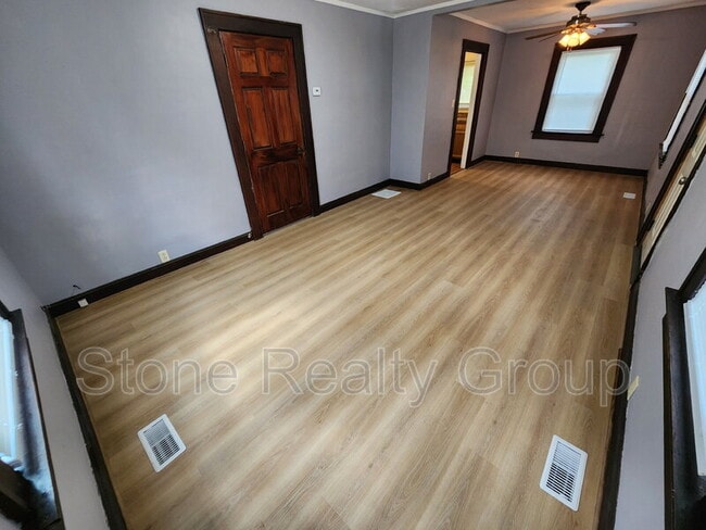 Foto del edificio - 1619 5th Ave