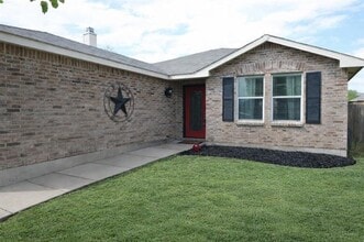 Building Photo - 1621 Carolina Ridge Way