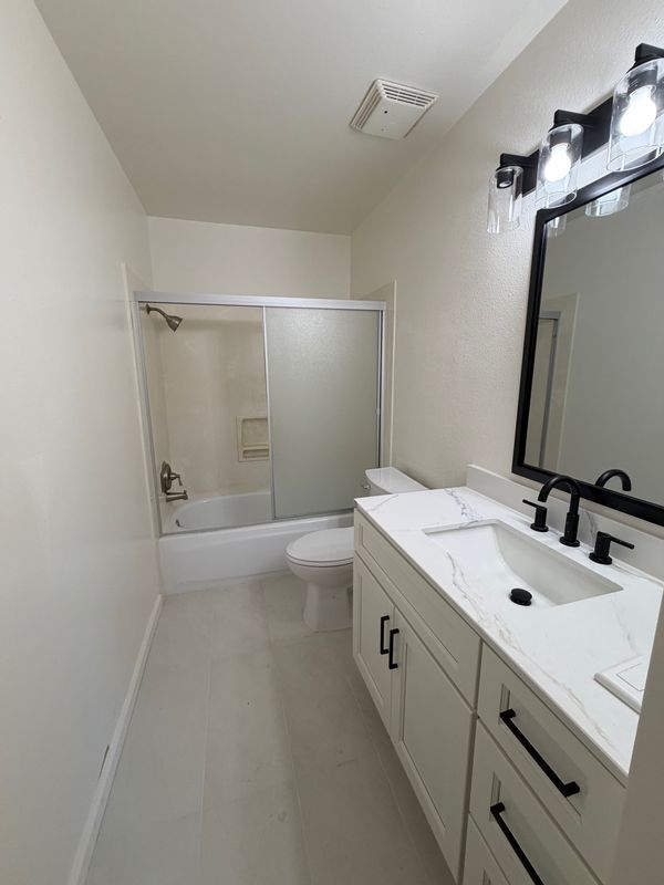 Building Photo - 5425 Concord Blvd