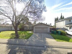 Building Photo - 924 Sutherland Dr