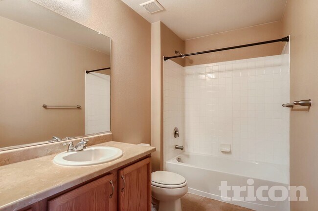 Foto del edificio - 1570 Edenbridge Dr