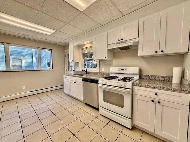 Building Photo - 31 Brooks Park