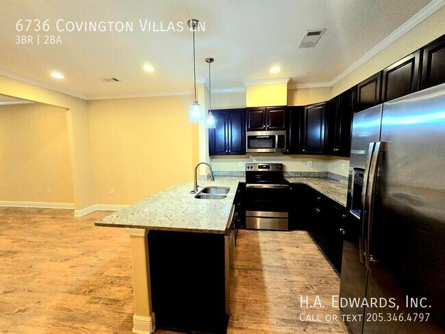 Foto del edificio - 6736 Covington Villas Ln