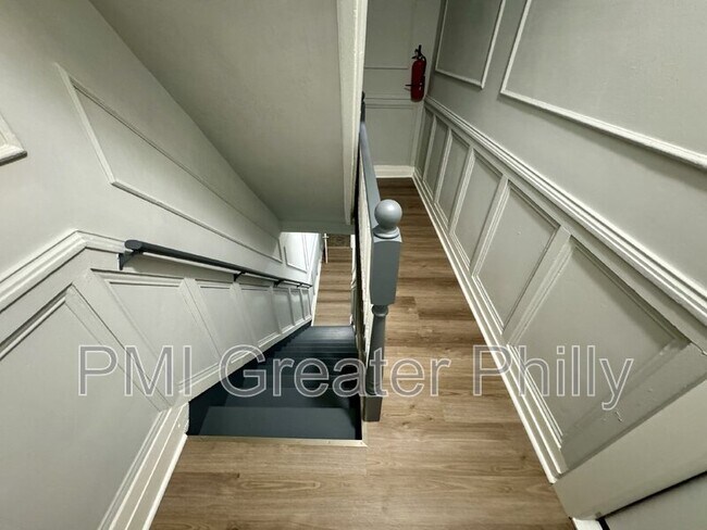 Building Photo - 4058 Parkside Ave