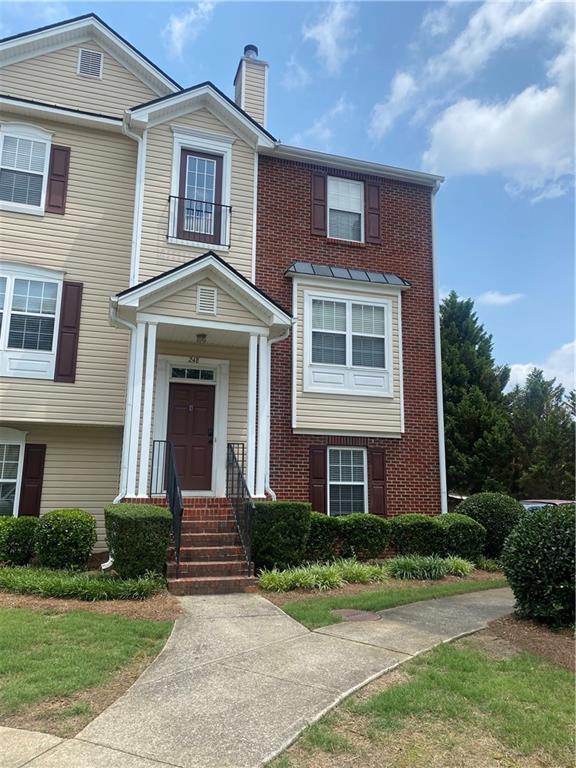 Foto principal - 248 Village Square Dr