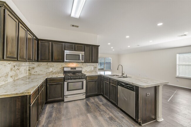 Foto del edificio - 2023 Louetta Mist Dr