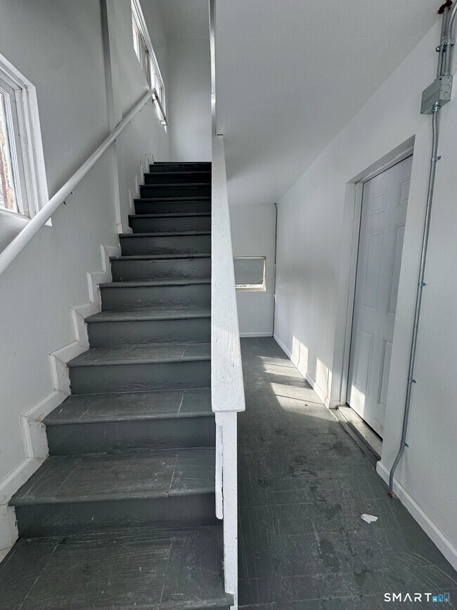 Foto del edificio - 54 Overlook Ave