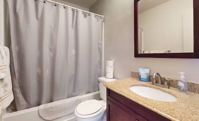 Foto del edificio - 220 Elm St