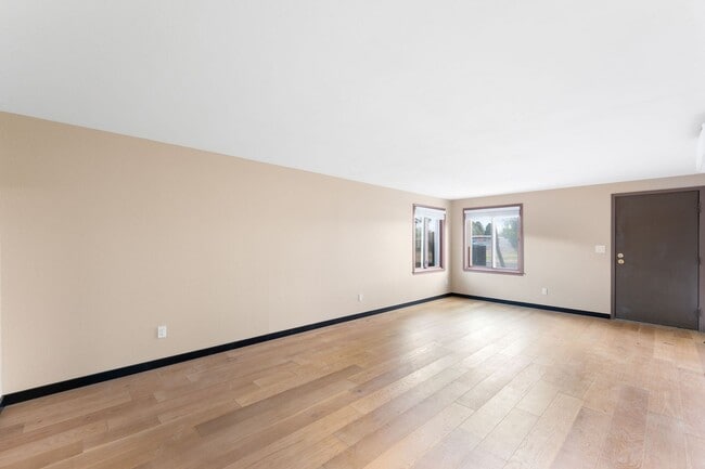 Photo - 4BD, 2BA Arvada Half-Duplex with 1-Car Garage and Back Yard House