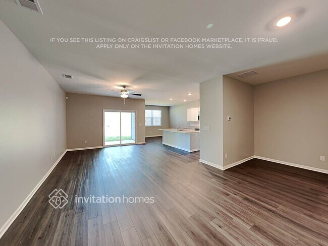 Foto del edificio - 105 Webster Cir