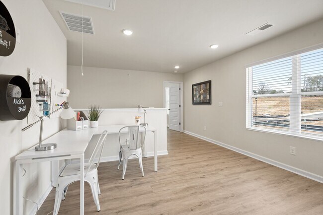 Foto del edificio - BRAND NEW 4 Bedroom/2.5 Bathroom Townhome in Conyers!