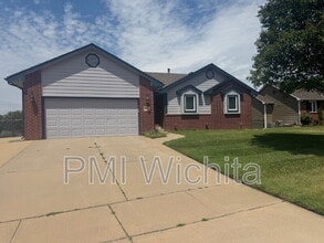 Building Photo - 6514 W Briarwood Ave