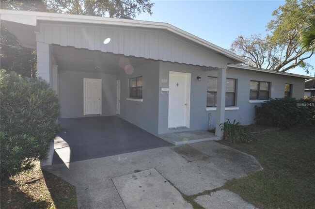 Foto del edificio - 820 Golden Rule Ct N