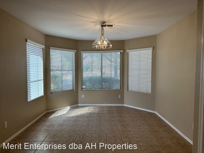 Building Photo - 4 br, 2 bath House - 23307 S 220TH ST