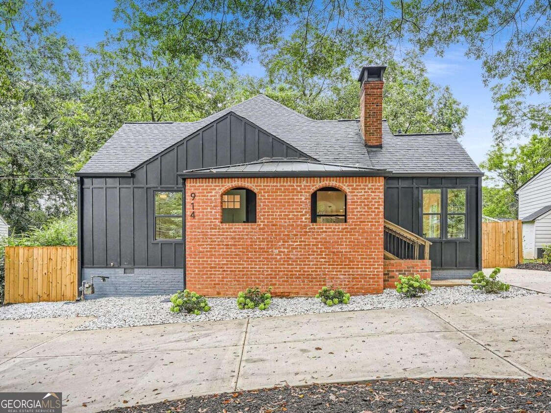 Foto principal - 914 Moreland Ave SE