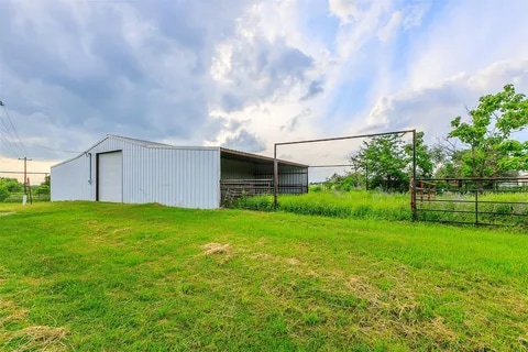 Building Photo - 730 FM 80