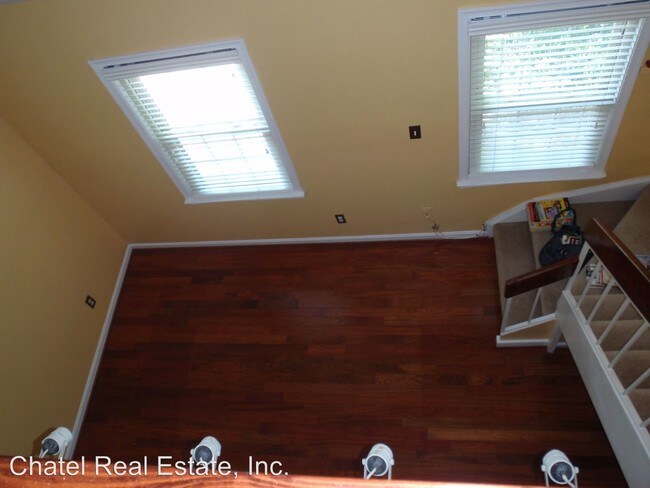 Foto del edificio - 509 Bashford Ln