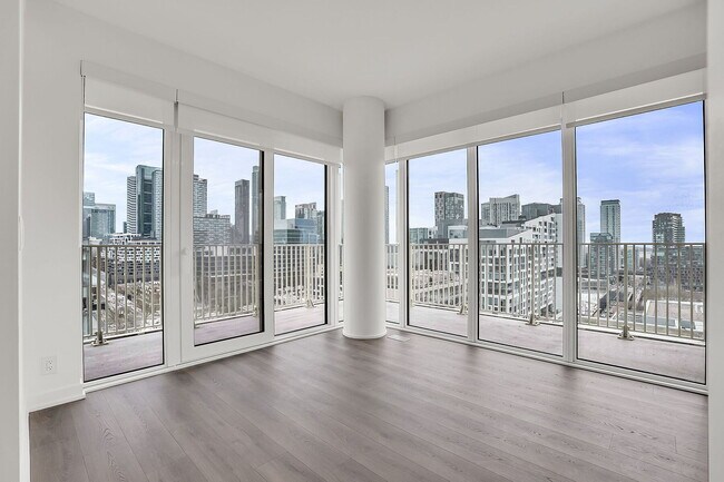 Photo du bâtiment - 88 Bathurst St