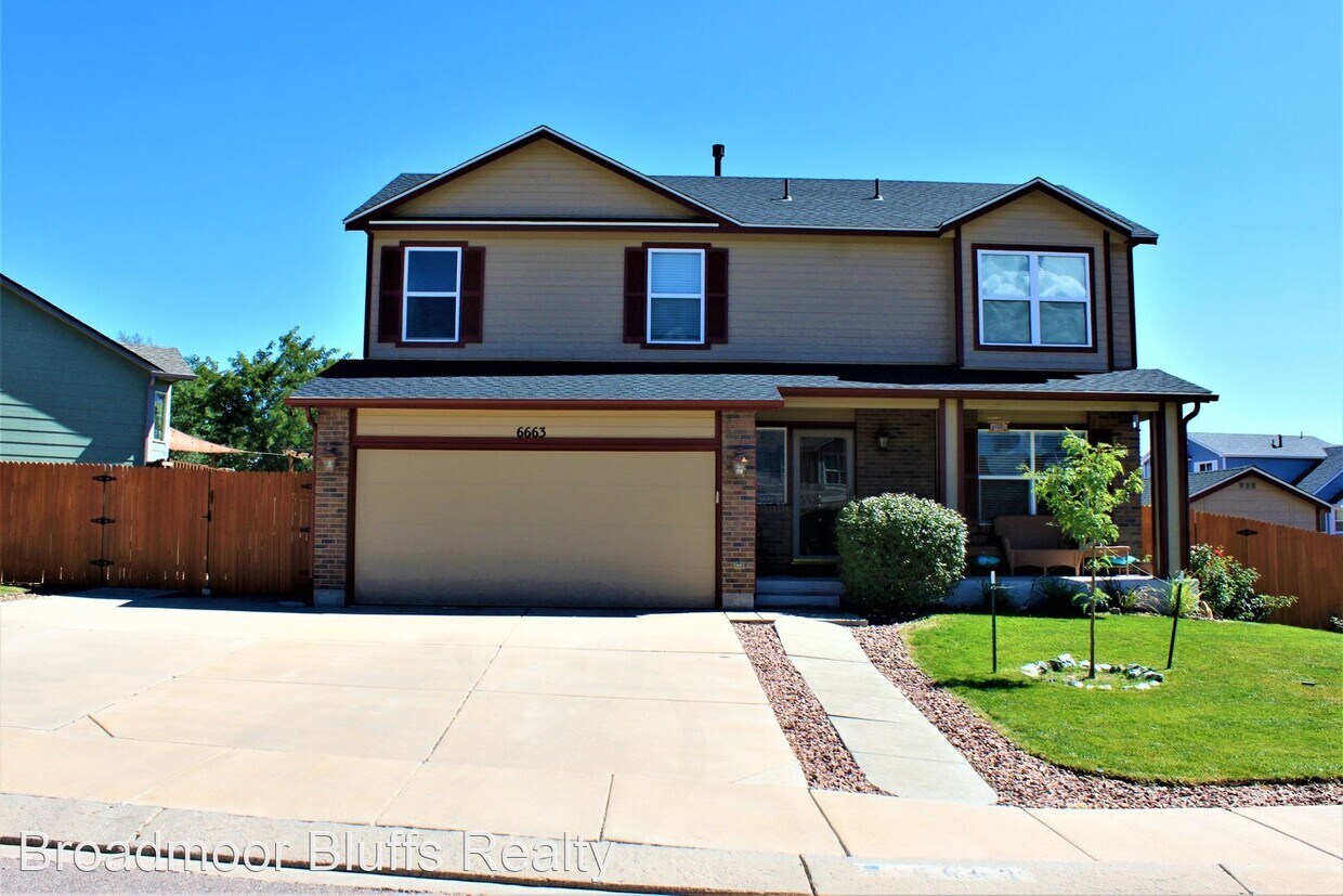 Foto principal - 4 br, 3.5 bath House - 6663 Camino Del Rey