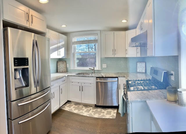 Kitchen - 556 Salem St